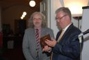 Gerhard Gruhler is receiving YMCA Europe Award from Johan V. Eltvik