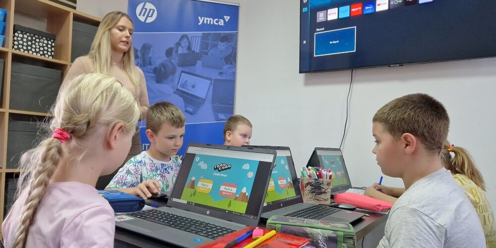 Digital Community Hub serbia