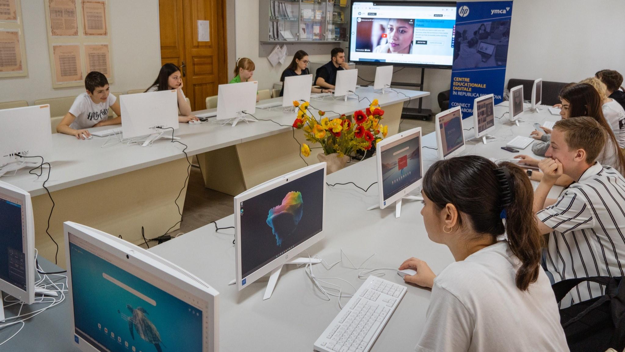 Digital Hubs Transforming Sports Education in Moldova 1