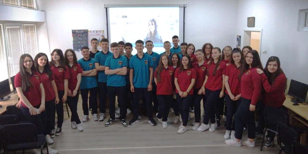Digital Perspectives for Youth at HP Hub in Kosovo